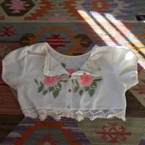 Vintage embroidered crop top 1970s floral